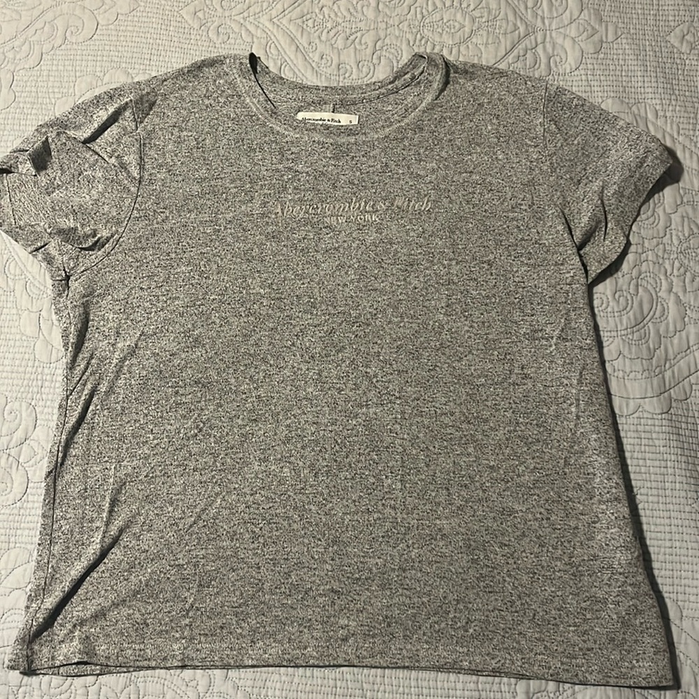 Abercrombie tee